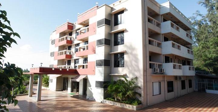 Hotel Le Royale Dadra Exteriér fotografie