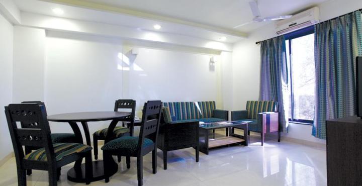 Hotel Le Royale Dadra Exteriér fotografie